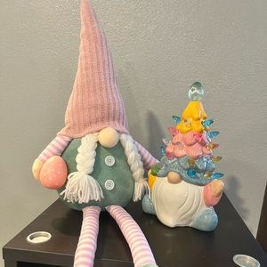 Easter gnomes decor